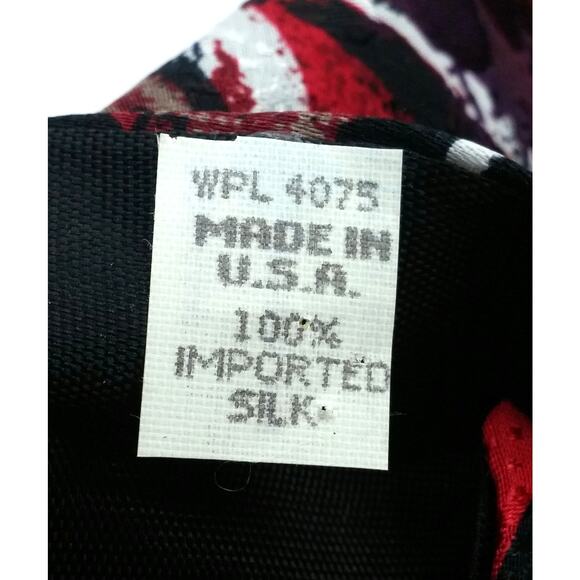 Artisan Black Silk Tie Brooch Pin Chemin de Fer Upcycled Floral Vintage Red Bead - Picture 8 of 11